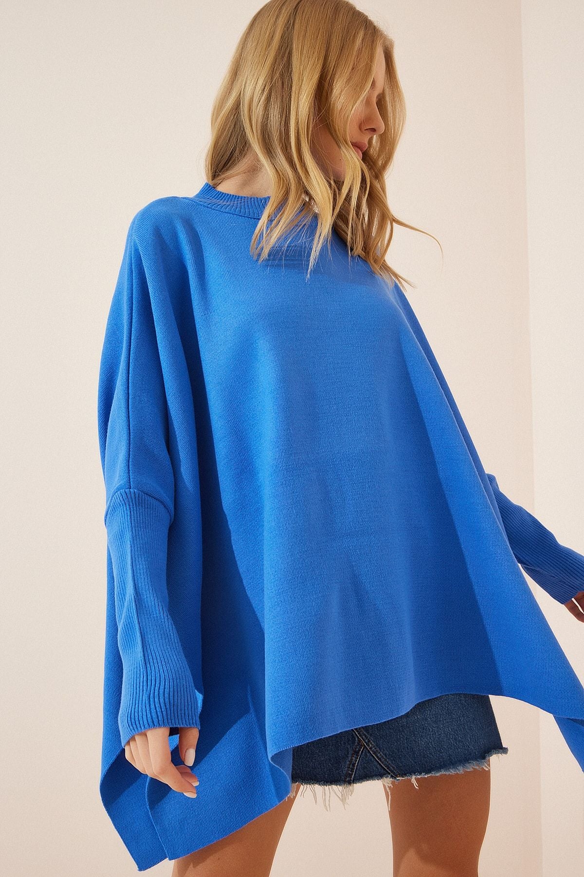 Woman live blue side slits with overwheeling poncho sweater yy00005