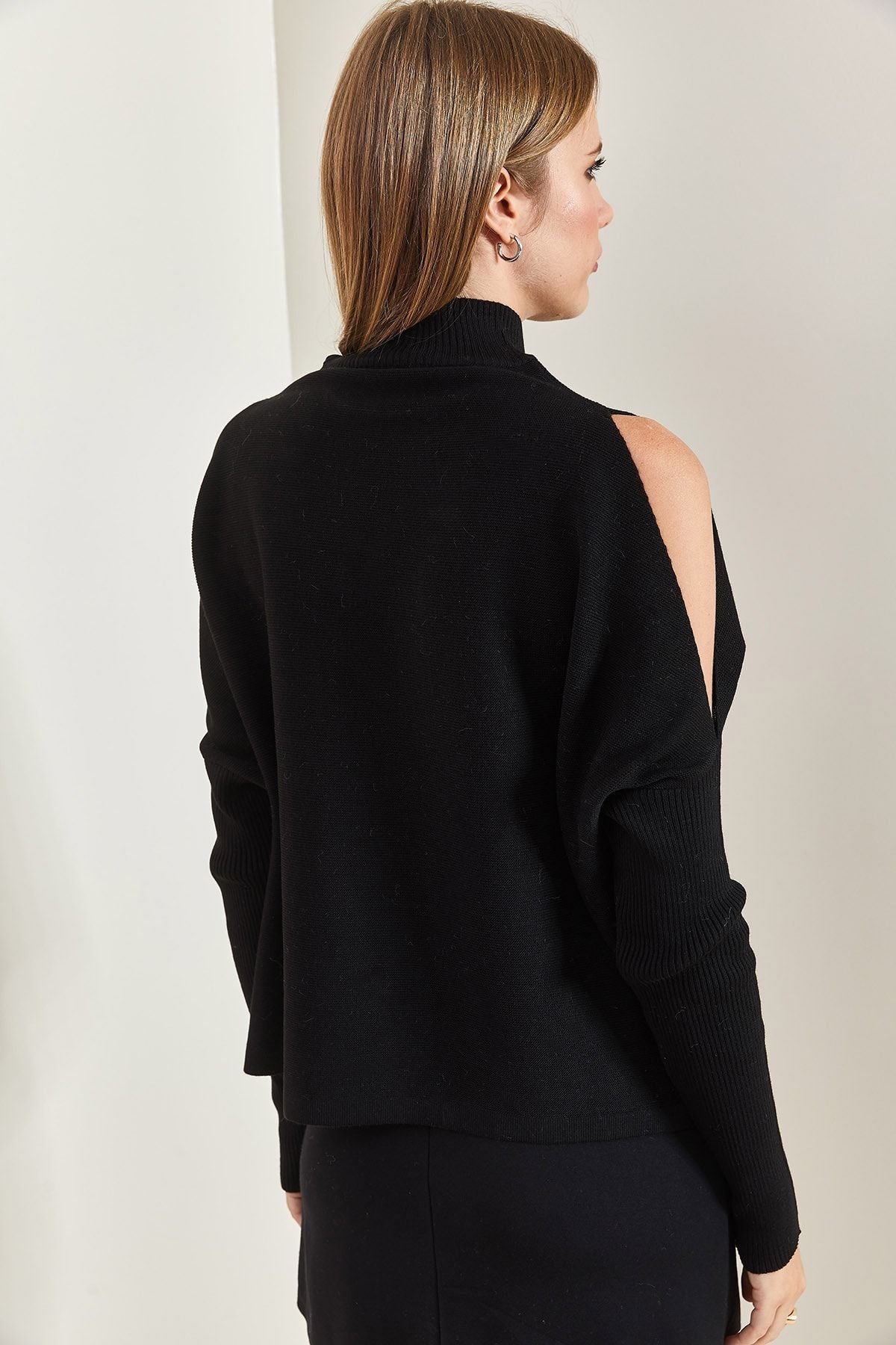 Woman Half Fisherman Neck Shoulder Shoulder Knitwear Kazakh