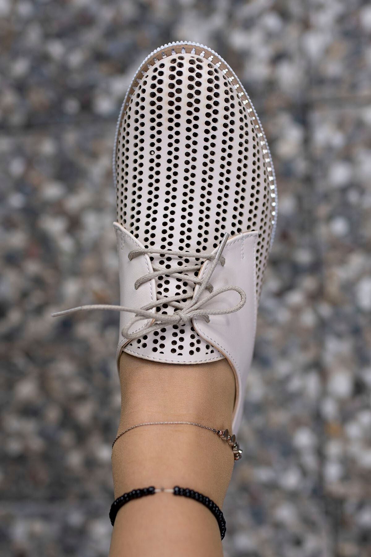 Female Beige Daily Shoes 0012501