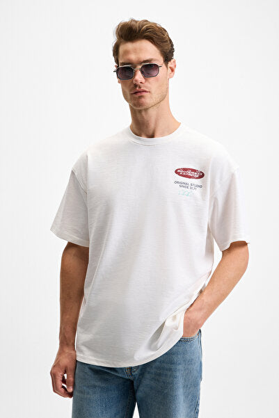 ANGOLO Men's Front Print and Embroidery Detailed Crew Neck Oversize Short Sleeve White T-Shirt