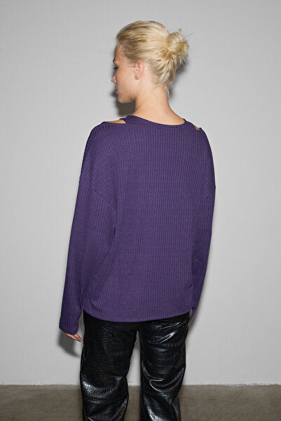 ZARREUS Women's Off-the-Shoulder Purple Blouse with Flexible Fabric and Comfortable Fit