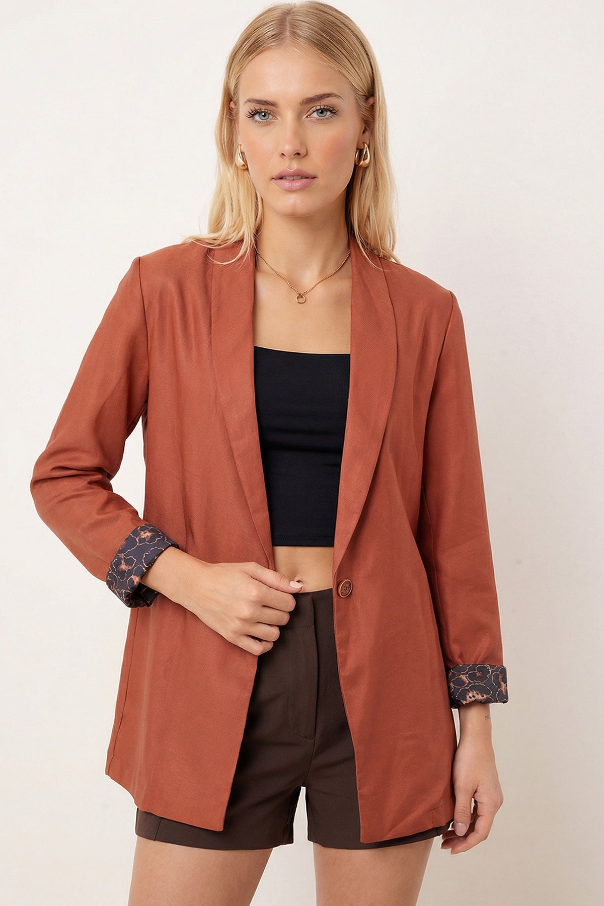 Women's Tile Sleeve Leopard Patterned Single Button Jacket ARM-26K001088