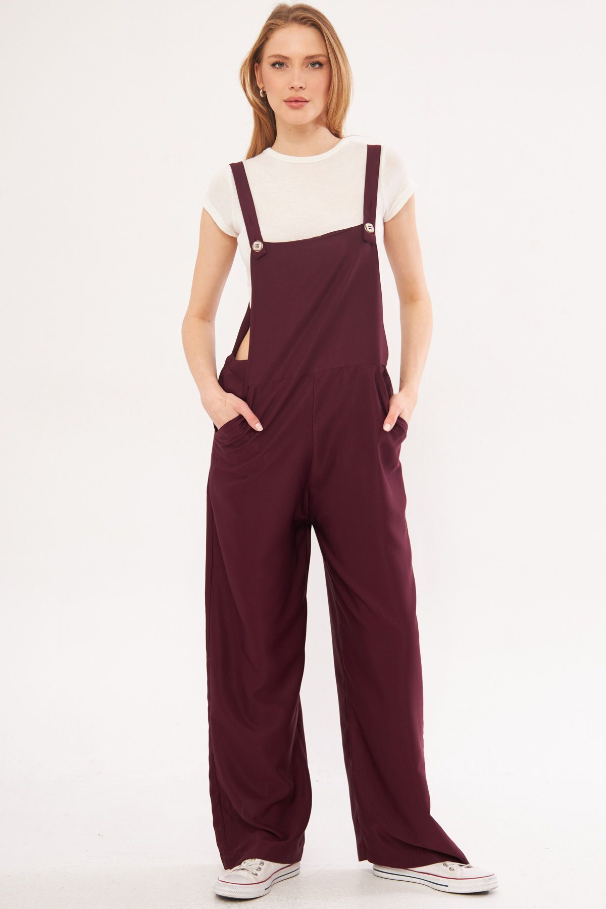 Women's Plum Ikosi Jumpsuit with Pockets and Wide Legs Gardener Model ARM-24Y001043