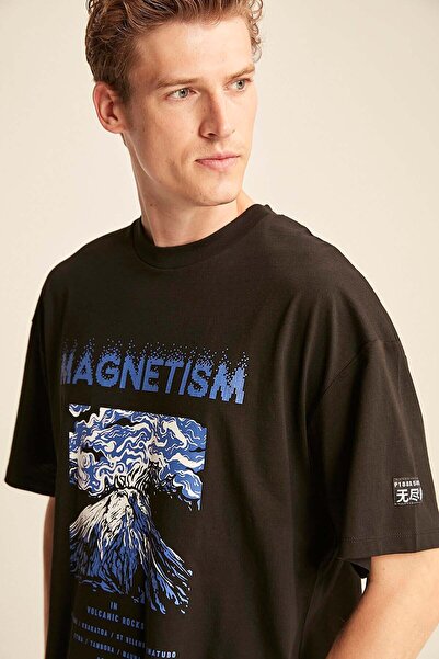 Maddox Men's 100% Organic Cotton Print Detailed Thick Textured Oversize Fit Black T-shirt