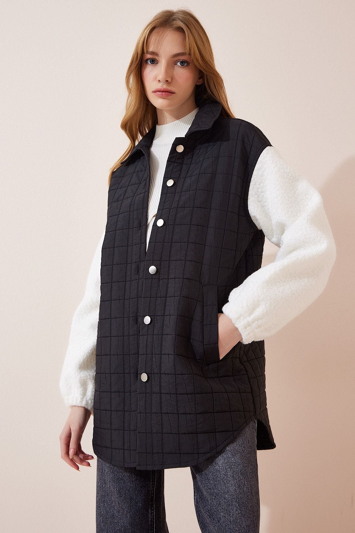 Female Black Polo Yaka Plush Arm Detail Jacket DD01146