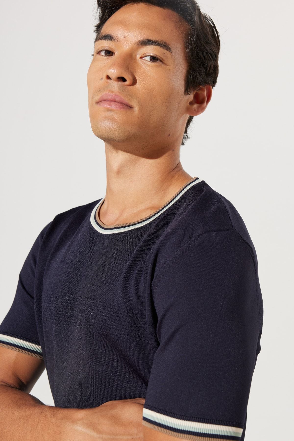 Men's navy blue standard fit normal cut bike collar 100 %cotton striped knitwear T -shirt