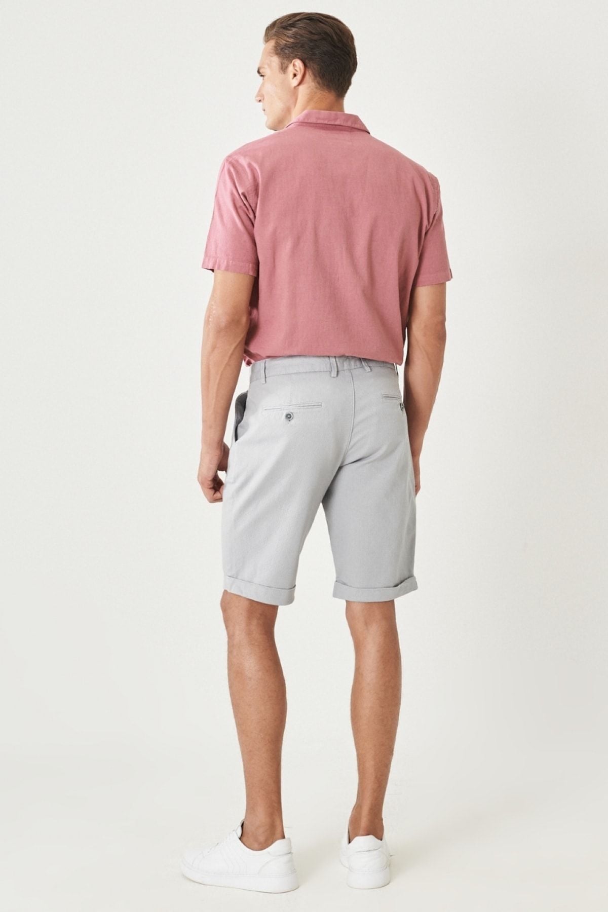 Slim fit narrow cutting striped side pocket casual flexible shorts