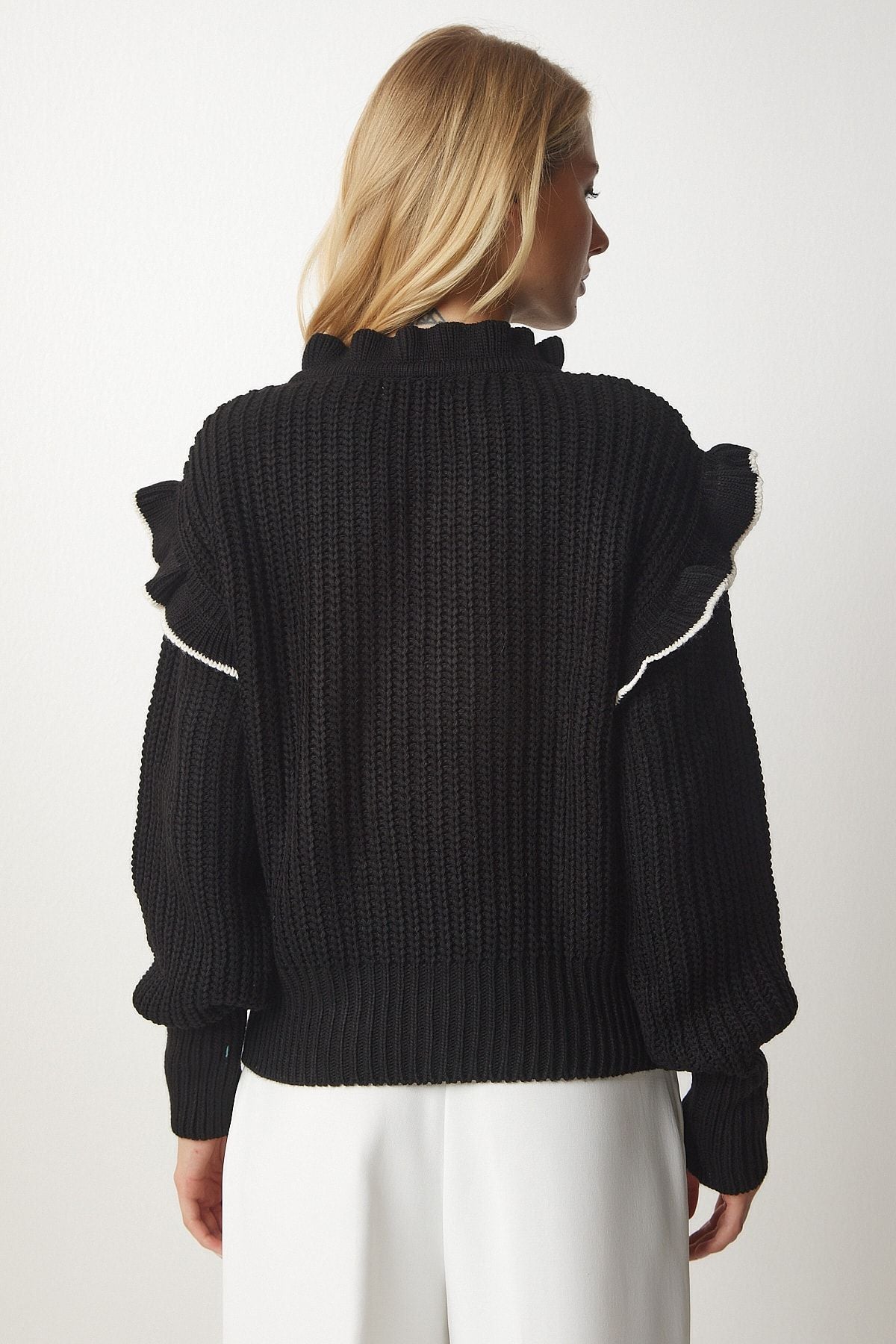 Female black frilly bow knitwear sweater MT00112