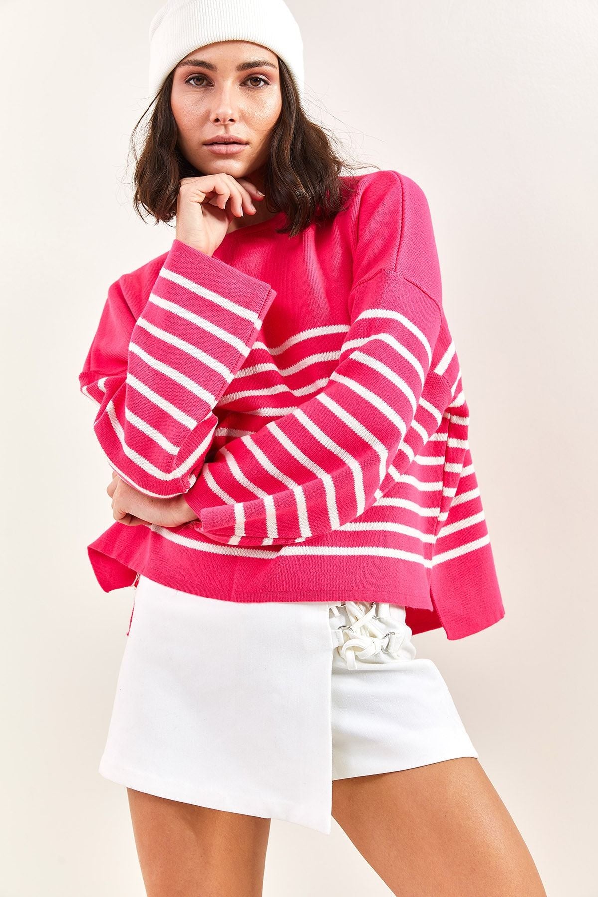 Women's half striped shabby knitwear sweatshirt