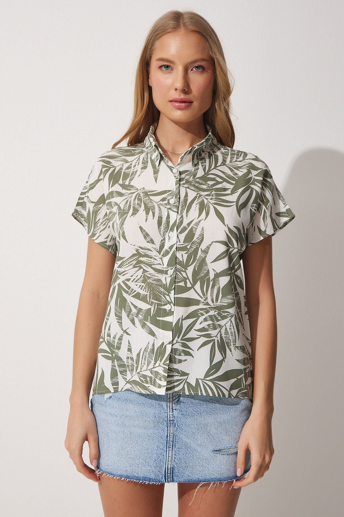 Female Cagla Green Flower Patterned Short Sleeve viscose shirt BH00408