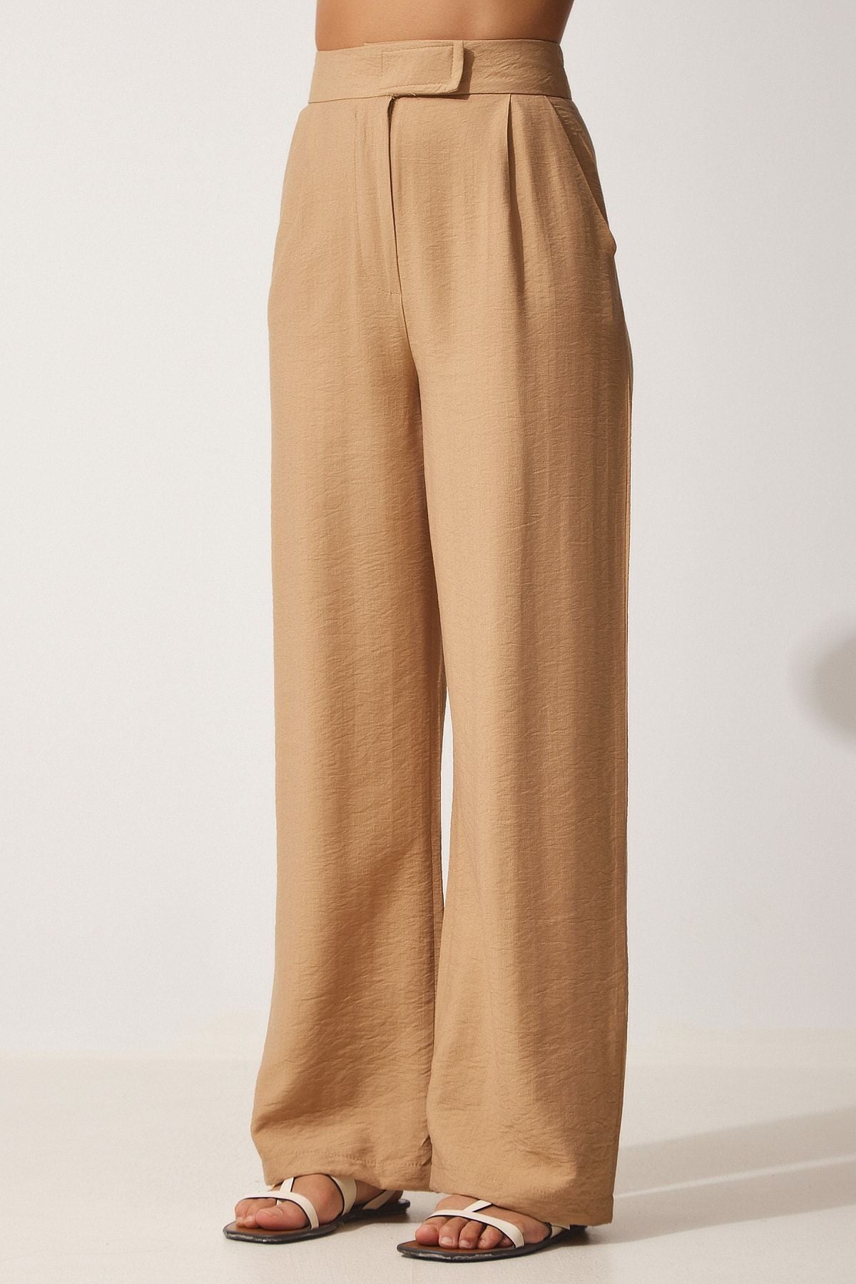 Female Biscuit Calcar Call Closed Cast Illuminated Pants BV00074