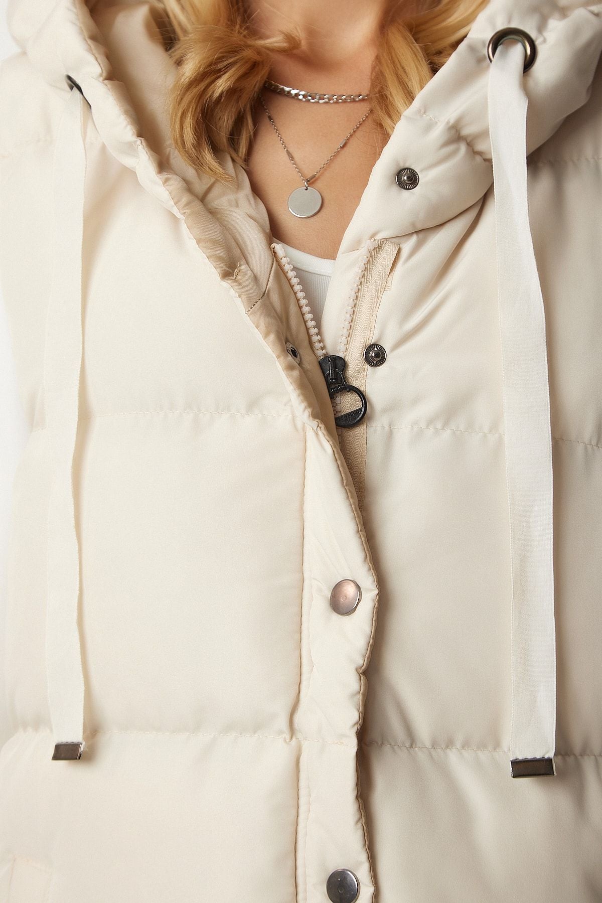 Women's Cream Hoped Long Swelling Vest VP00003