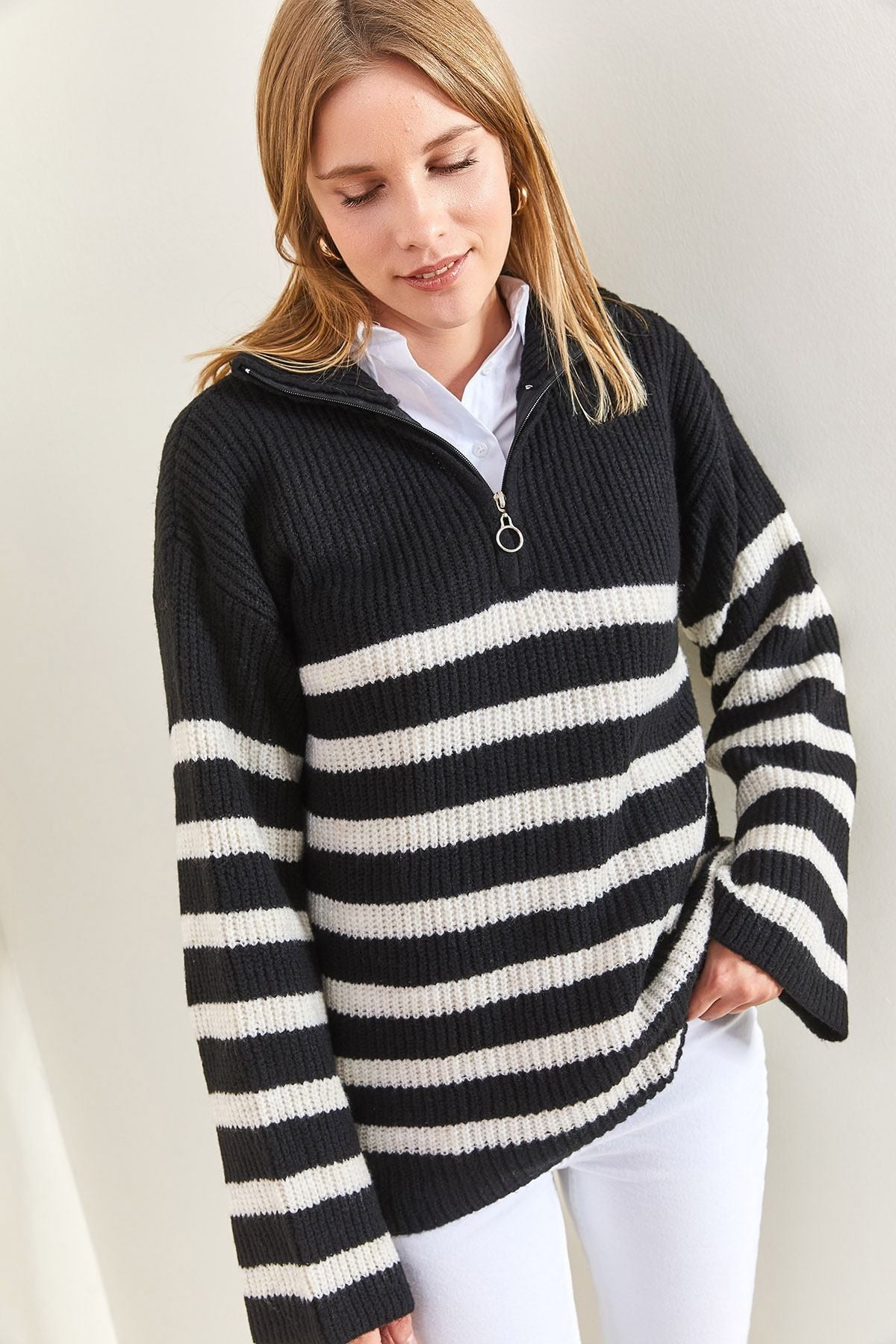 Woman Zippered Striped Oversize Knitwear Sweater