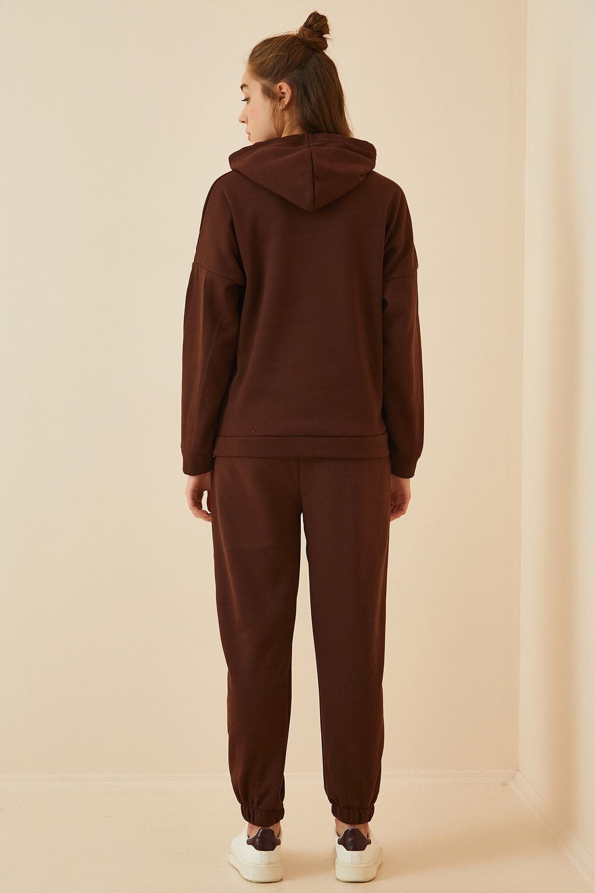 Woman Dark Brown Hooded Polar Service Set DD00762