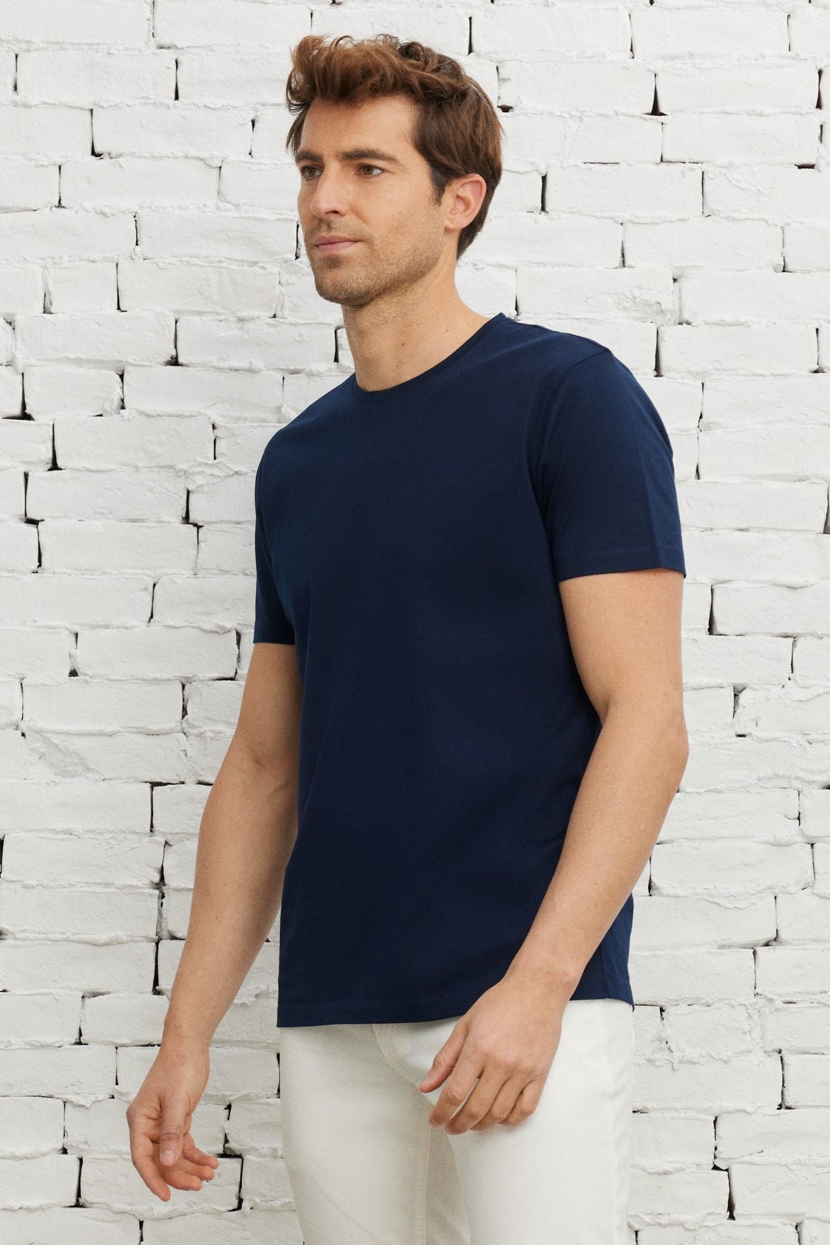 Men's navy blue slim fit narrow cut bike collar 100 %cotton T -shirt