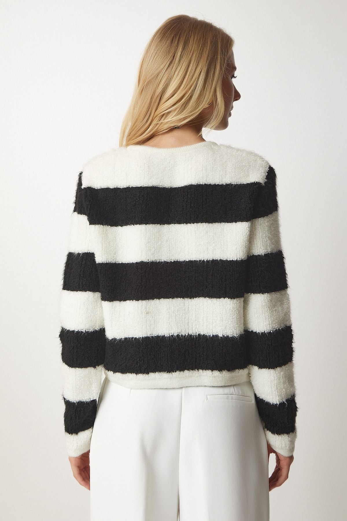 Woman Ecru black striped bouquet knitwear cardigan yy00158
