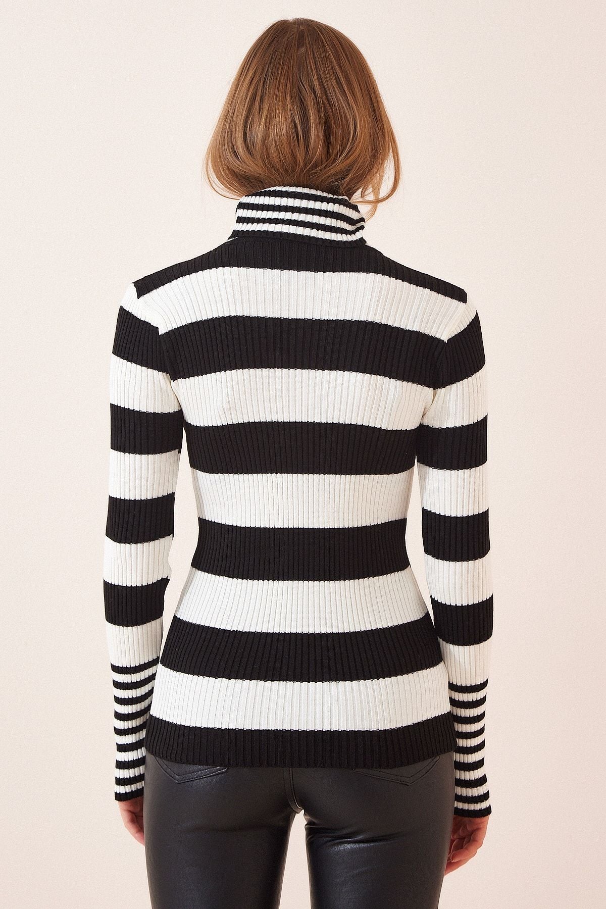 Women's black and white fisherman collar striped knitwear blouse DD01151