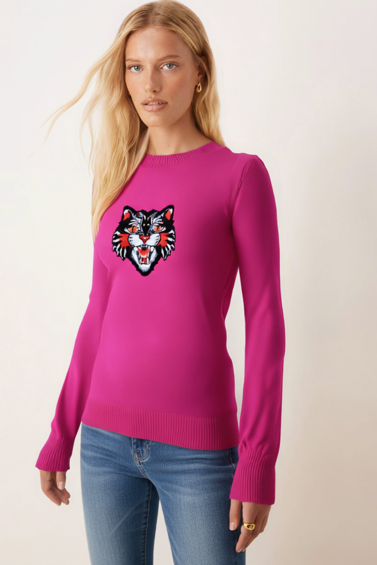 Women's Fuchsia Crew Neck Appliqued Sweater ARM-26K136002