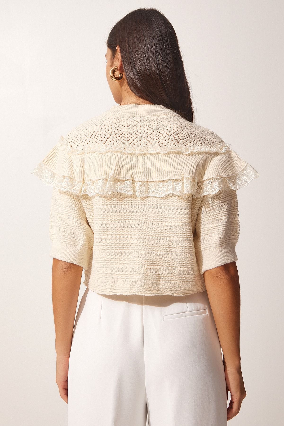 Women's cream lace detailed frilly knitwear cardigan yy00153