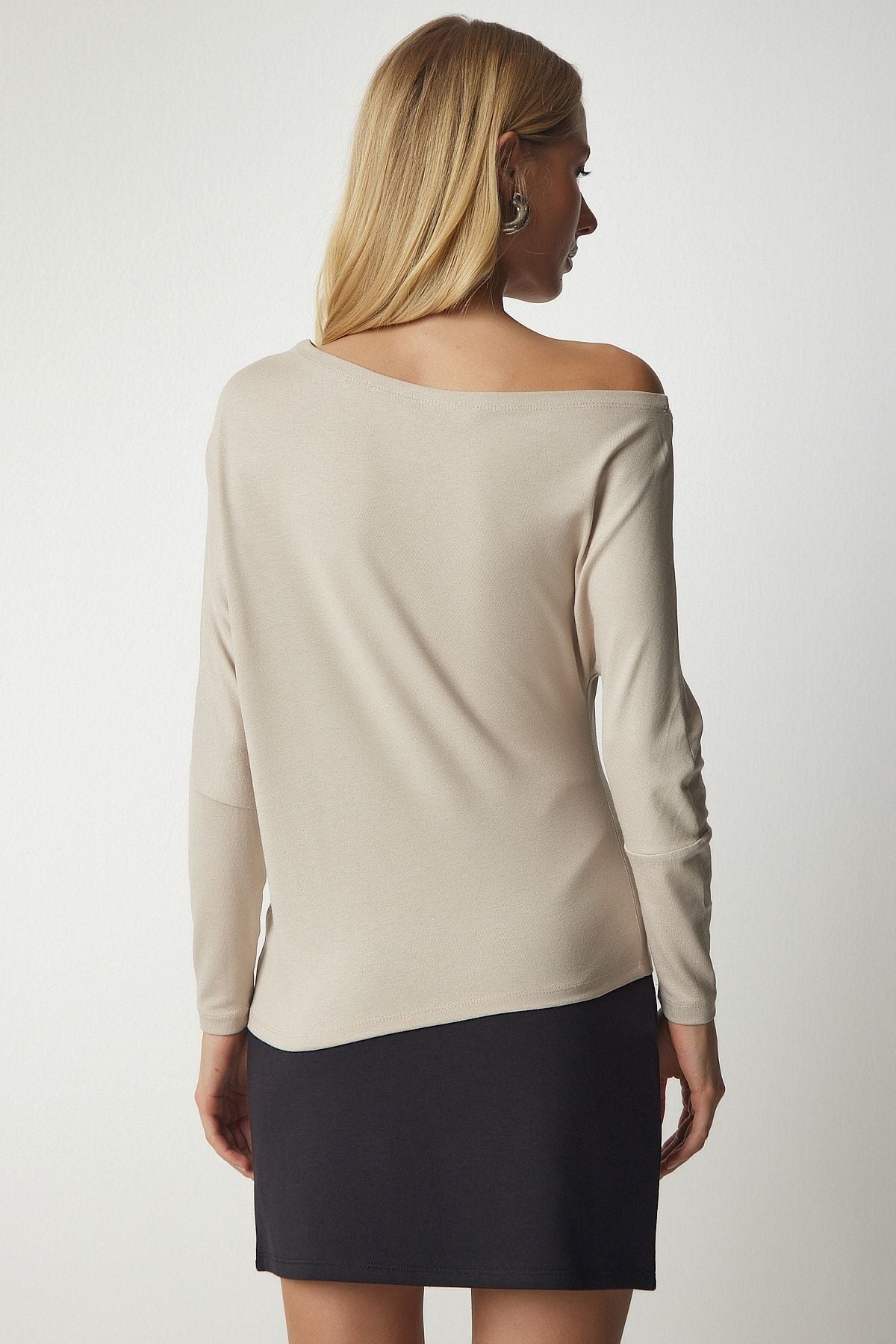 Female Beige Kayık Yaka knitwear blouse UB00151
