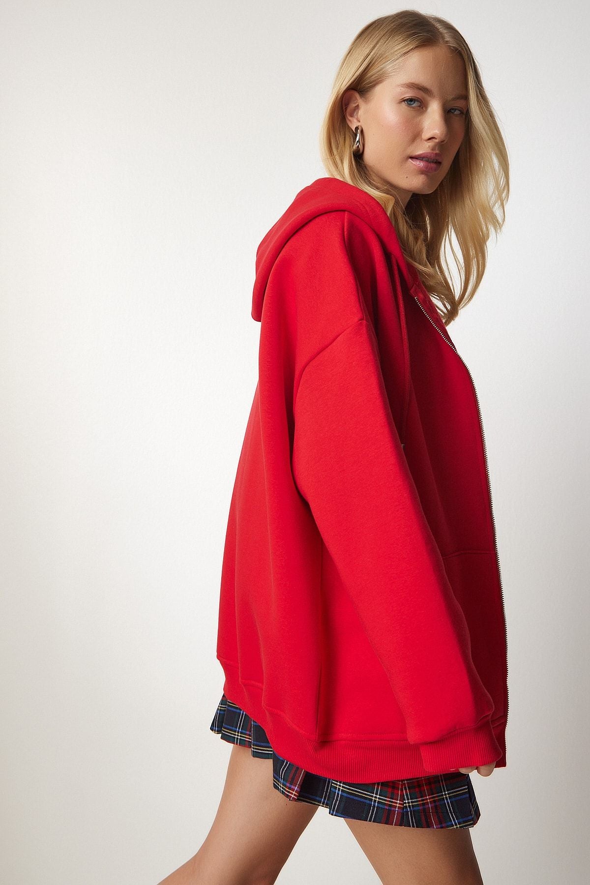 WOMEN RED HAPPENED A ZIPE SWEATSHIRT UB00124