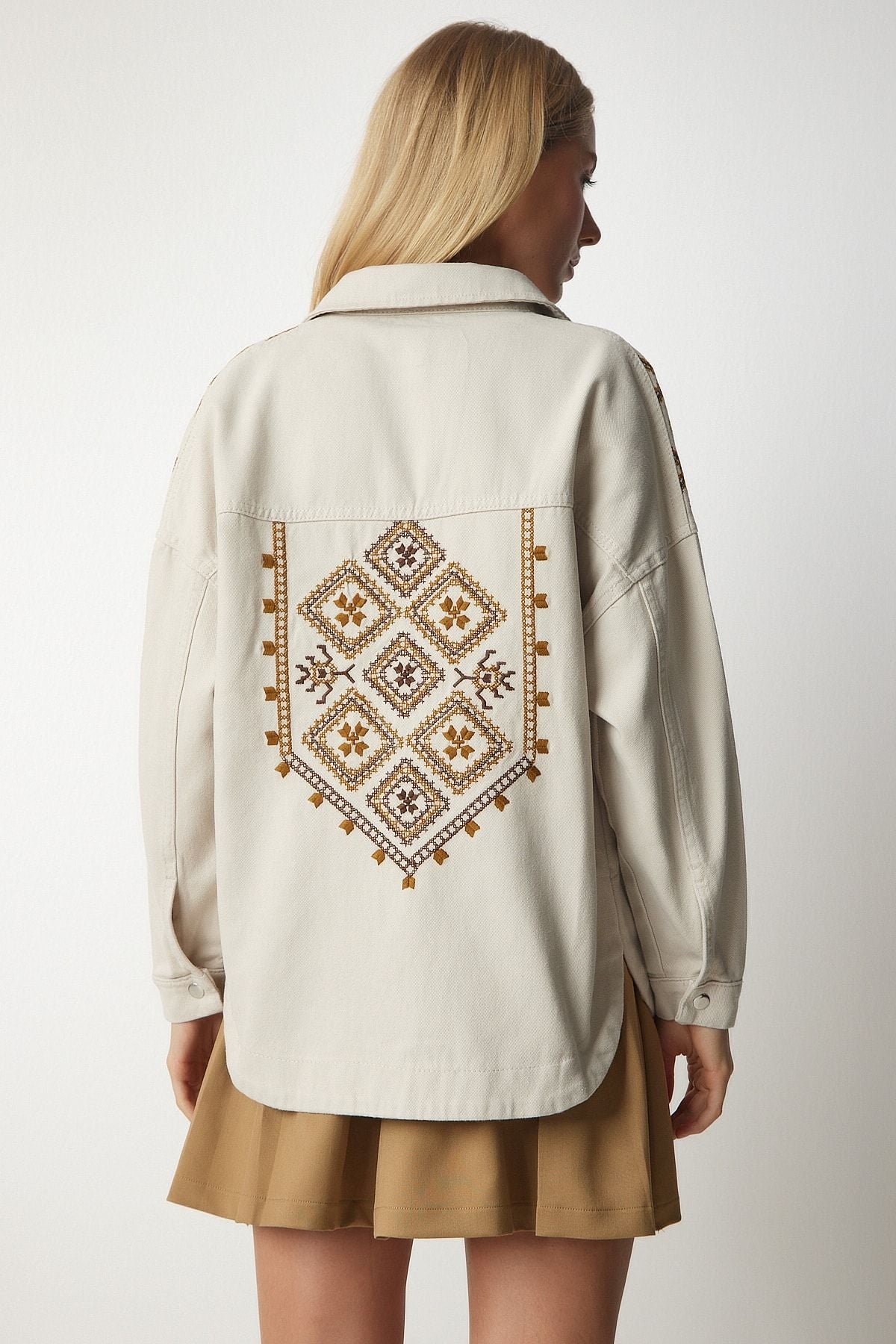 Women's Cream Ethnic Embroidery Gabardin Shirt Jacket RV00142