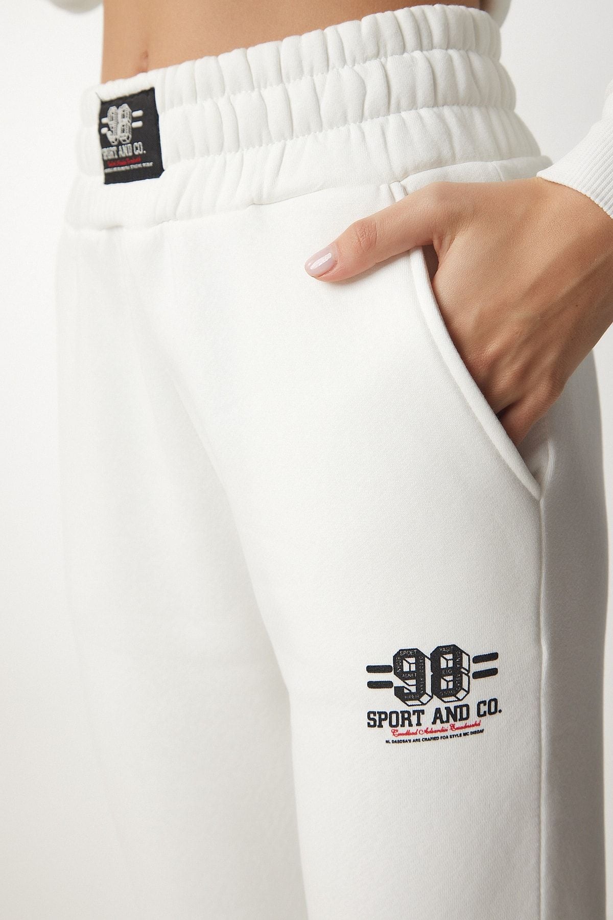 Women's white zipper collar knitting tracksuit team CR00416