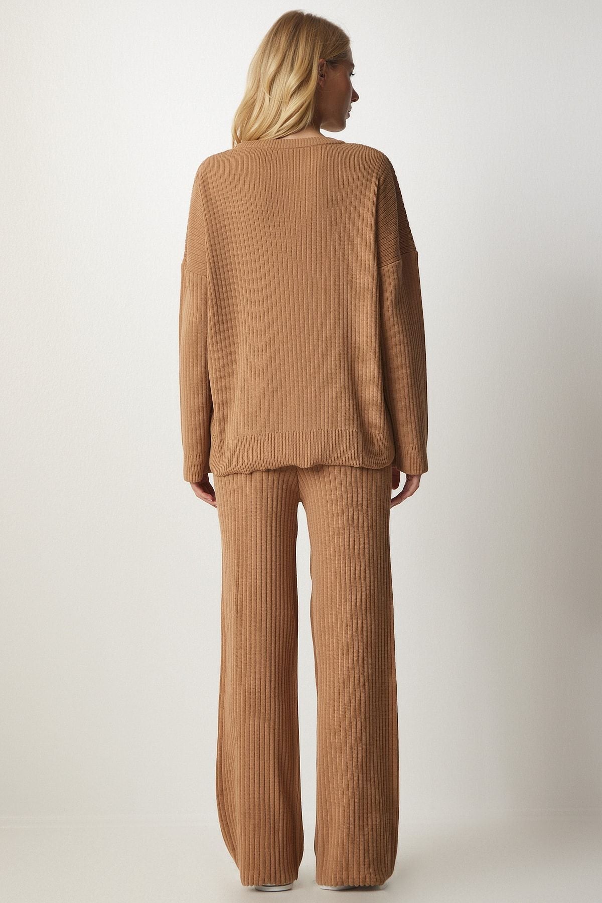 Female Biscuit Knitwear Cossack Pants Set MX00112