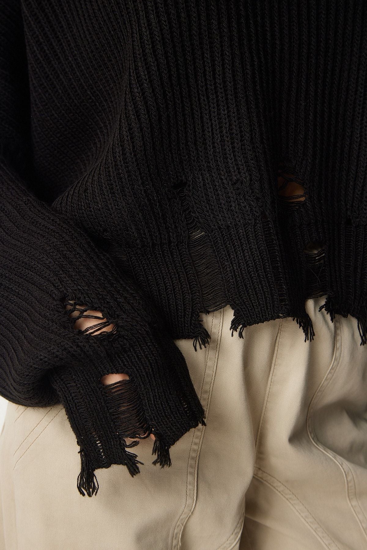 Women's black tear detailed overwhelm knitwear sweater ki00098