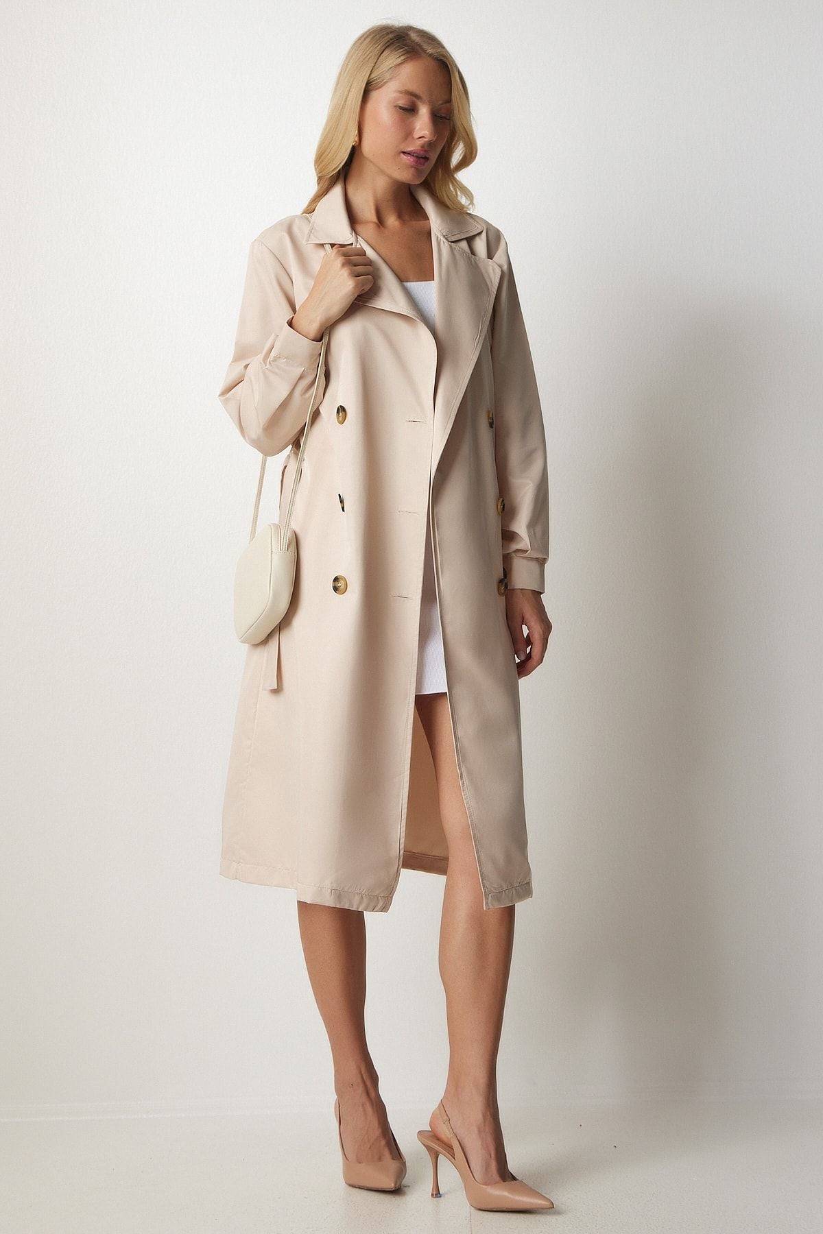 Women's Cream Cruve collar seasonal trench coat DD01241