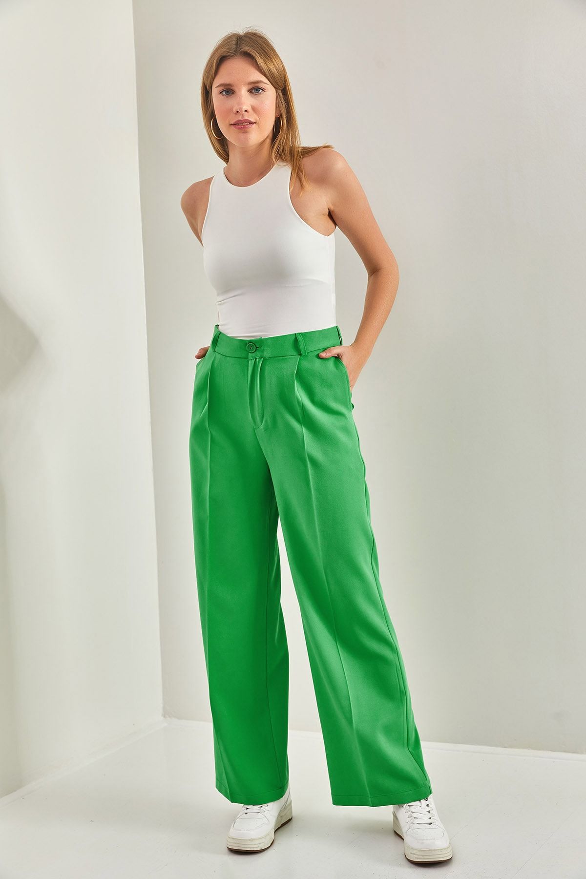 Women's belt lined pants