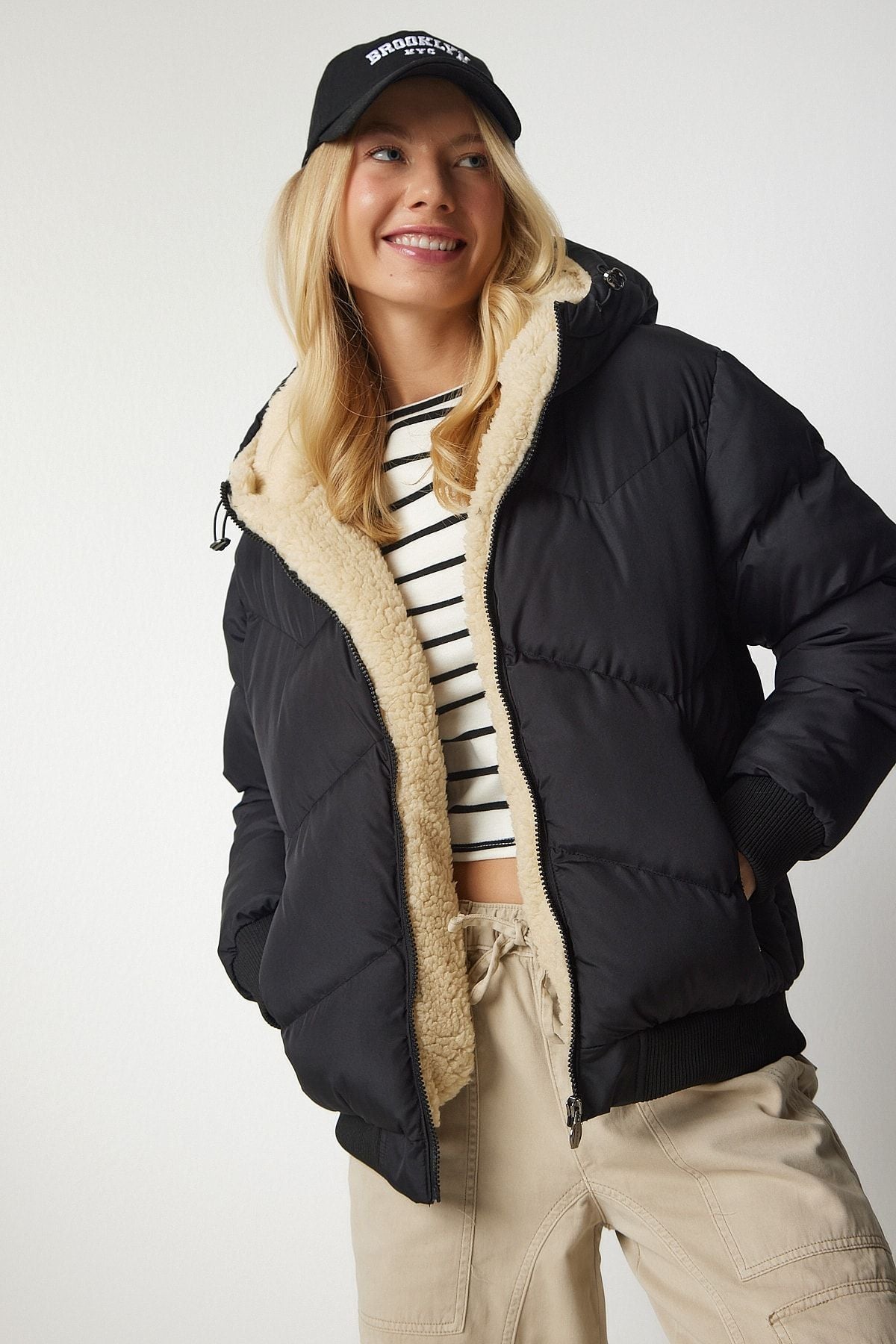 Female black hooded swelling coat vp00006