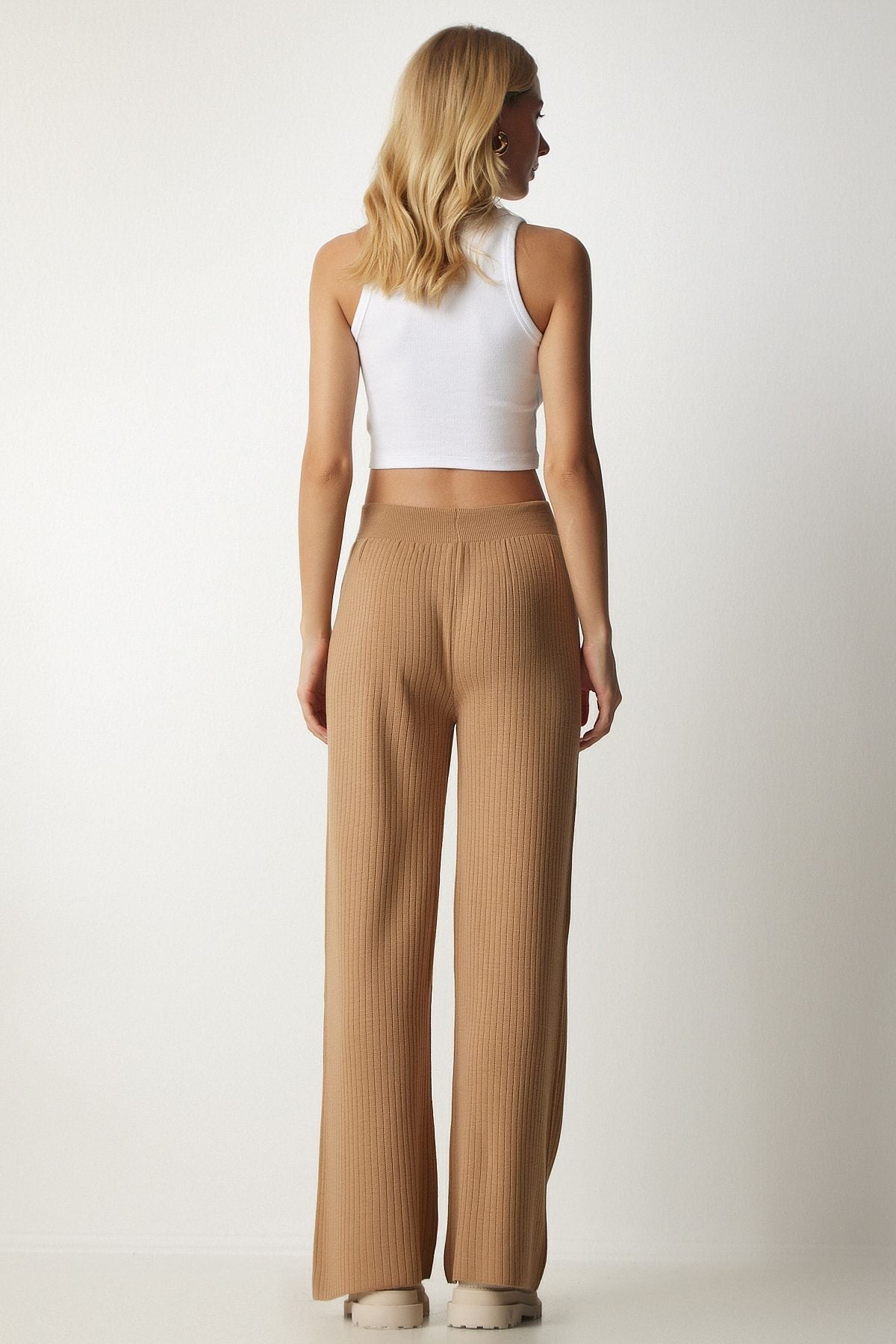 Female Biscuit Red Triko Pants Ki00096