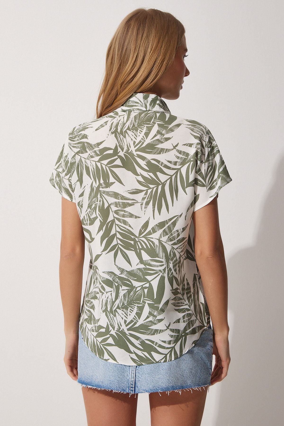 Female Cagla Green Flower Patterned Short Sleeve viscose shirt BH00408