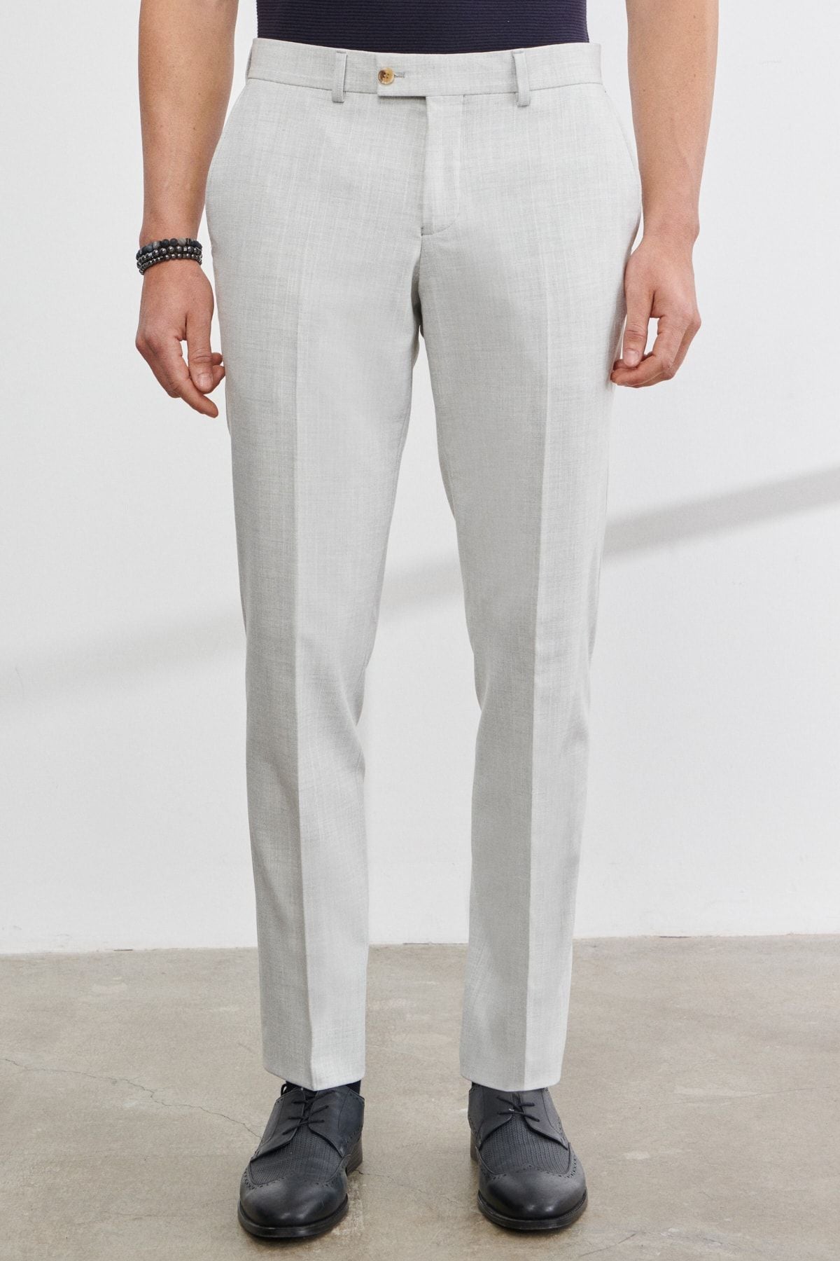 Men's Light Gray Extra Slim Fit Narrow Cut Swallow Collar Striped Suit