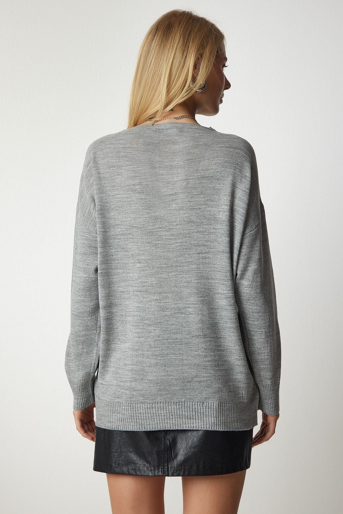 WOMEN GRAY V YAKA FINE KNITTY Sweater PN00078