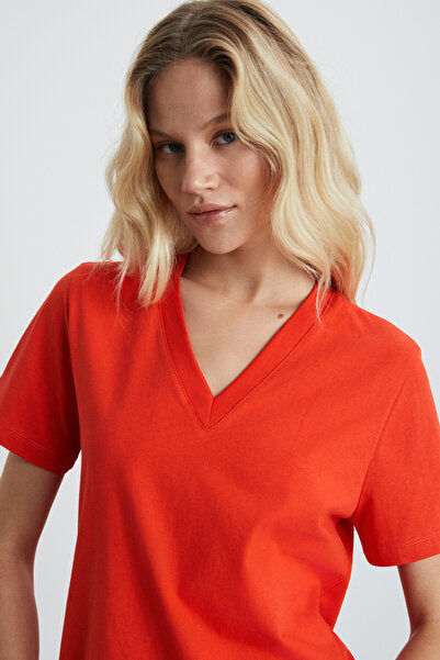 Aline Women's 100% Organic Cotton Deep V-Neck Comfort Fit Red T-shirt