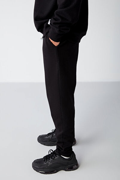 Jeremiah Men's Regular Black Sweatpants with Flexible Fabric Waistband and Elastic Pocket