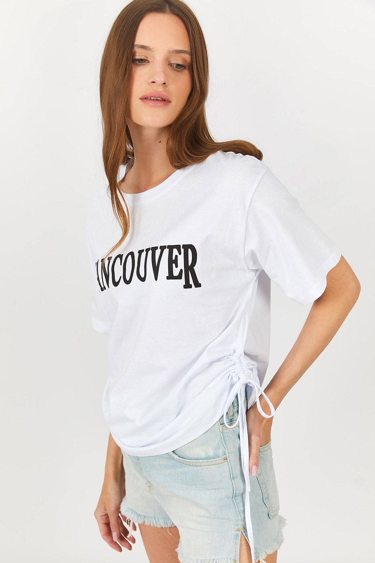 Women's White T-shirt with Vancouver Written on the Front and Gathered Sides Arm-23y024017