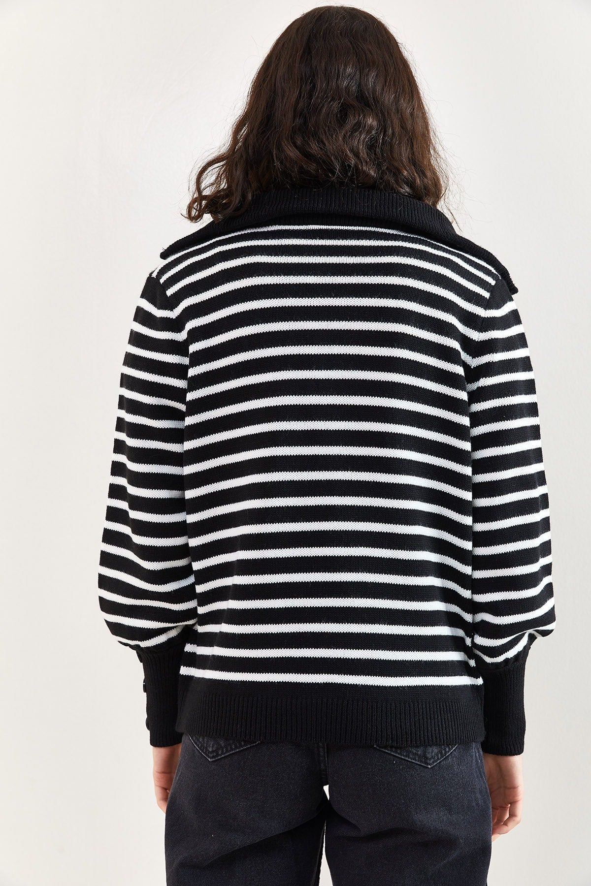 Women's Turtleneck Zipper Sleeves Button Patterned Sweater 20223206