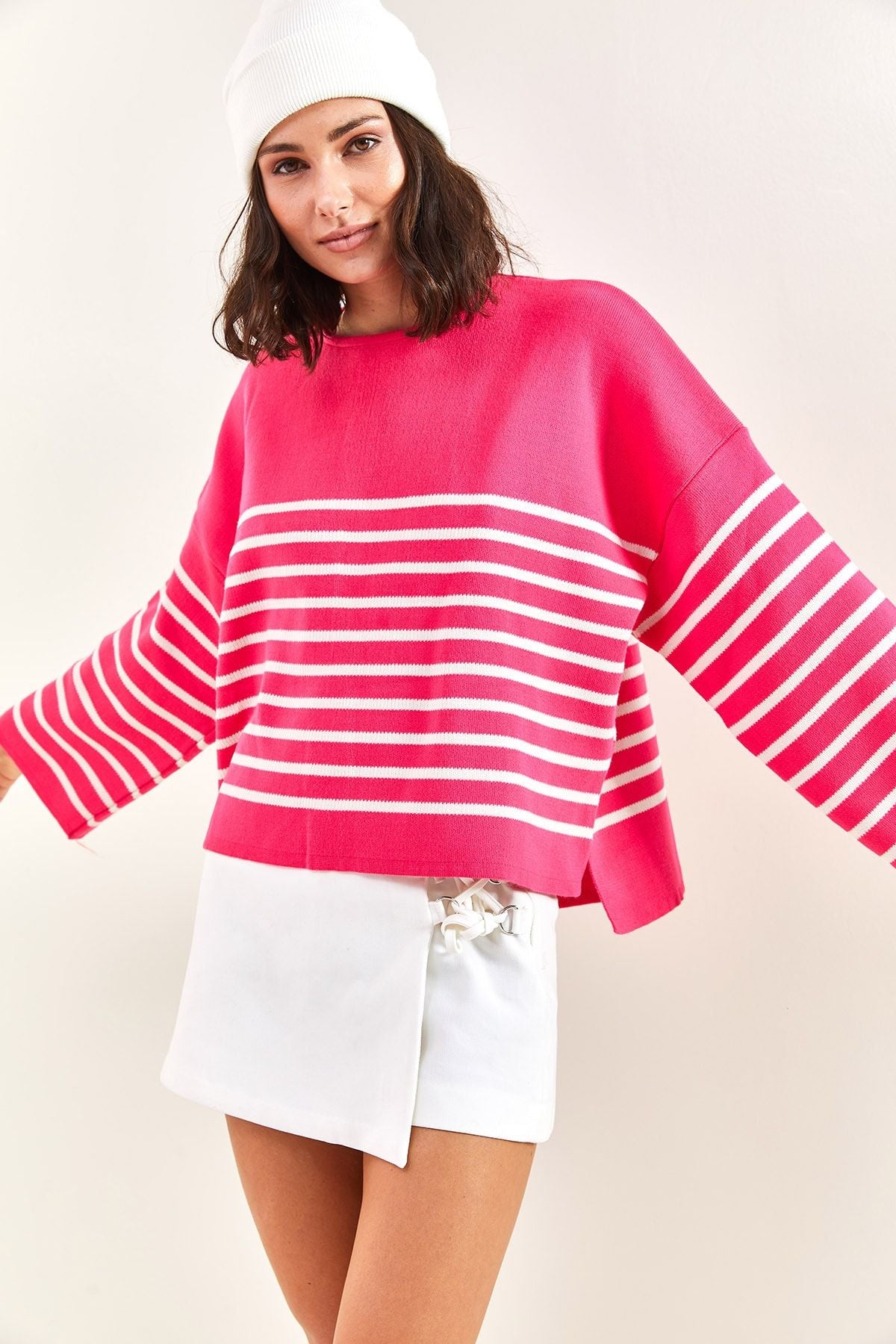 Women's half striped shabby knitwear sweatshirt