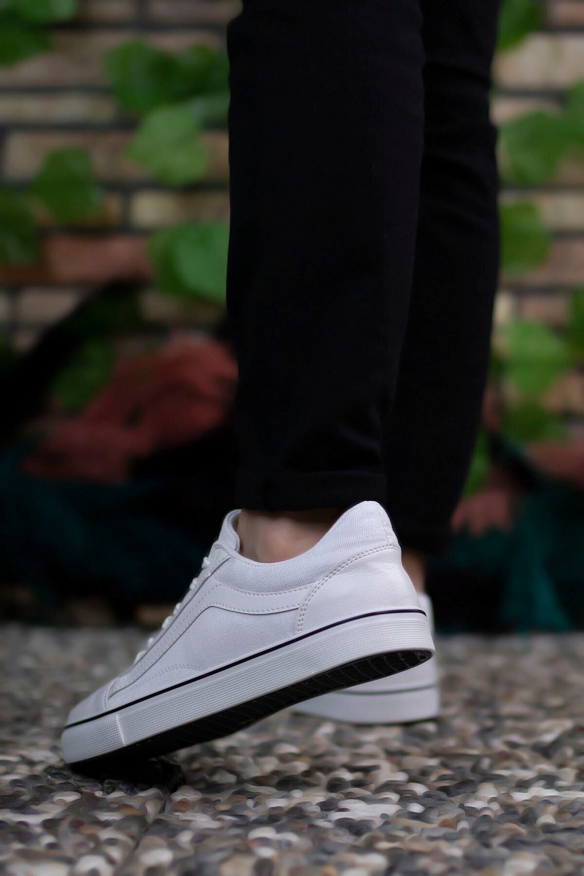 Unisex White White Sneaker 0012151