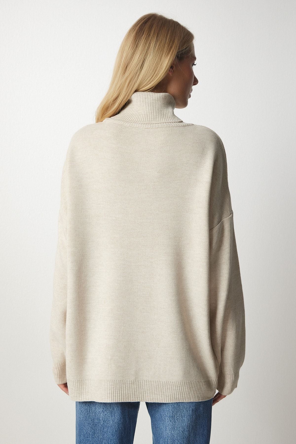Female beige fisherman collar overlooking knitwear sweater BV00084