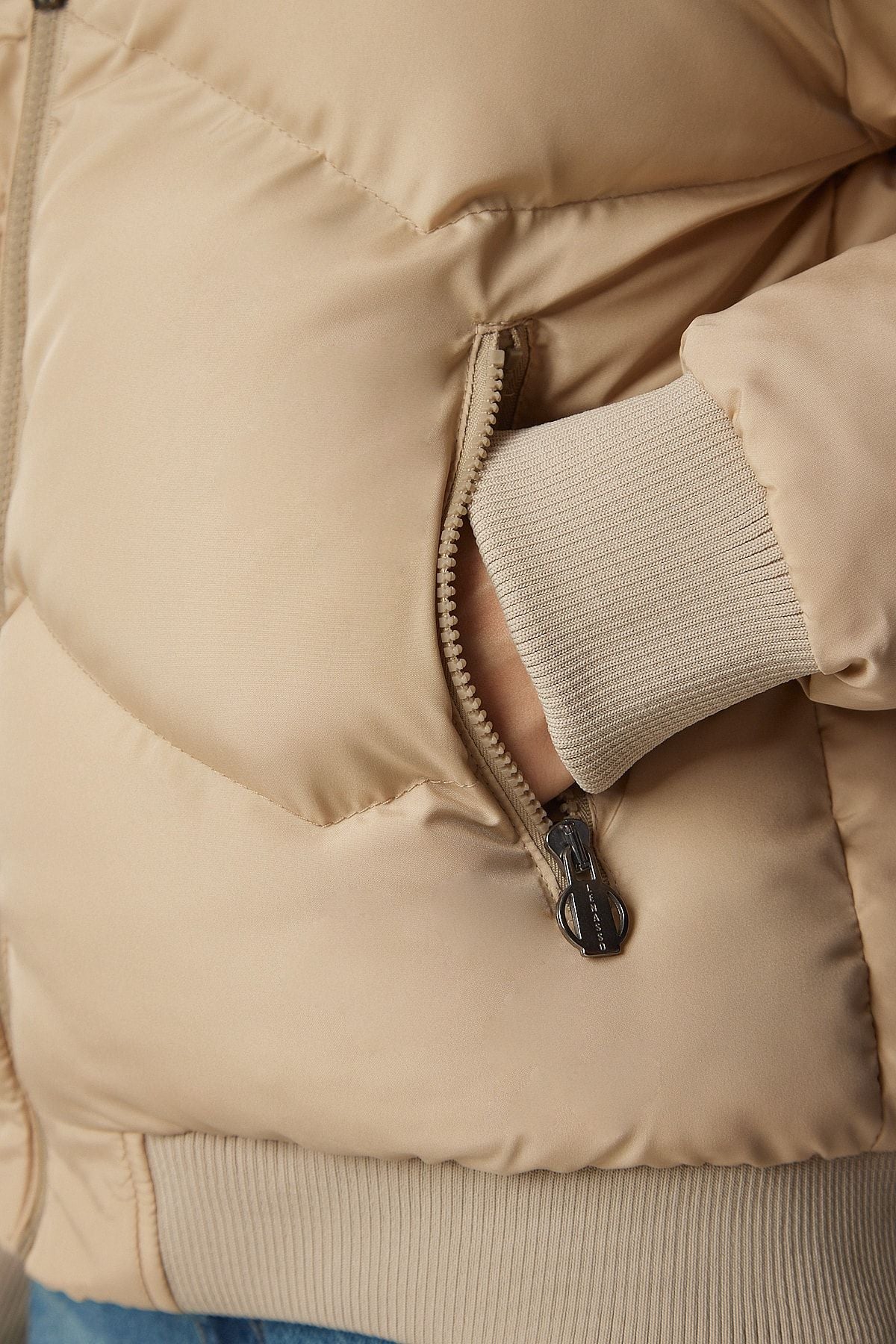 Female Beige Hooded Inflatable Coat VP00006