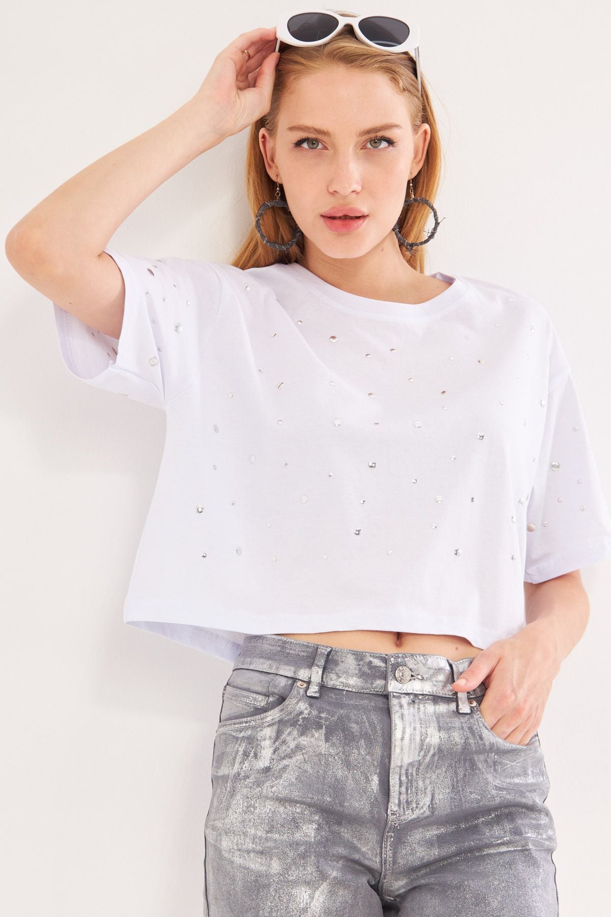 Women's White Ov And Sleeves Studded Oversize Crop T-Shirt ARM-24Y024015