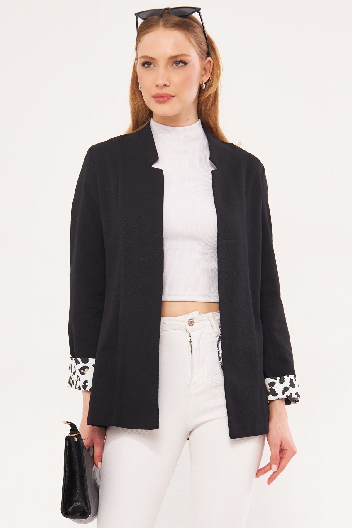 Women's Black Ikosiena Jacket Stand-Up Collar with Leopard Pattern on the Sleeve ARM-24Y001044