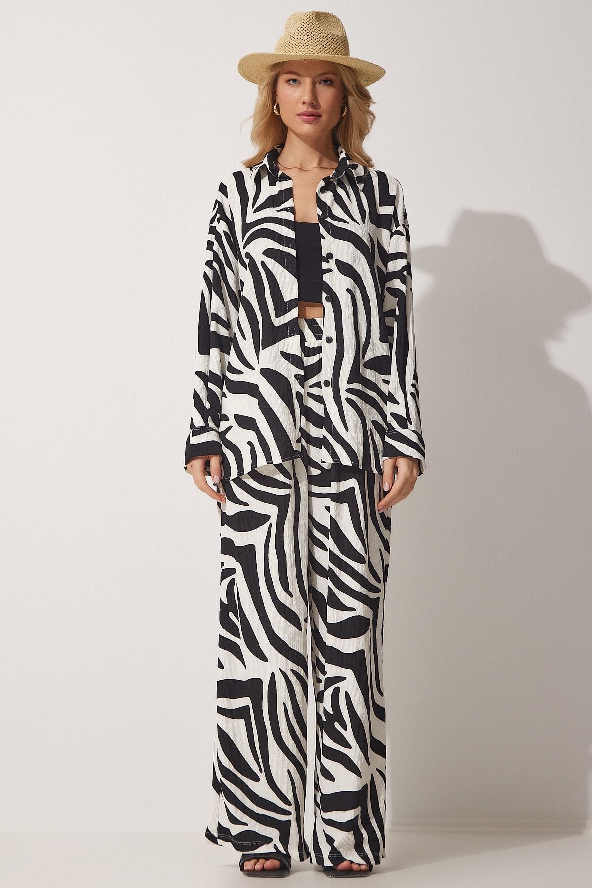 Women's black and white patterned viscose shirt pants set FF00114