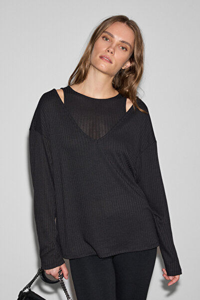 ZARREUS Women's Off-the-Shoulder Black Blouse with Flexible Fabric and Comfortable Fit