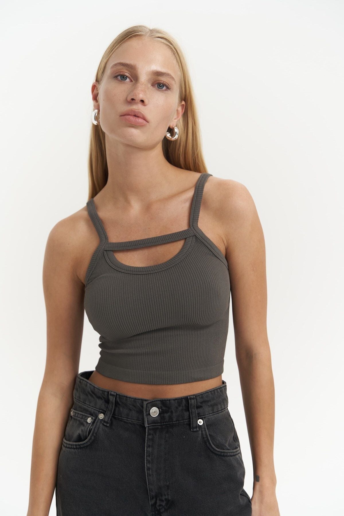 Noam Anthracite Front Detail Corded Crop