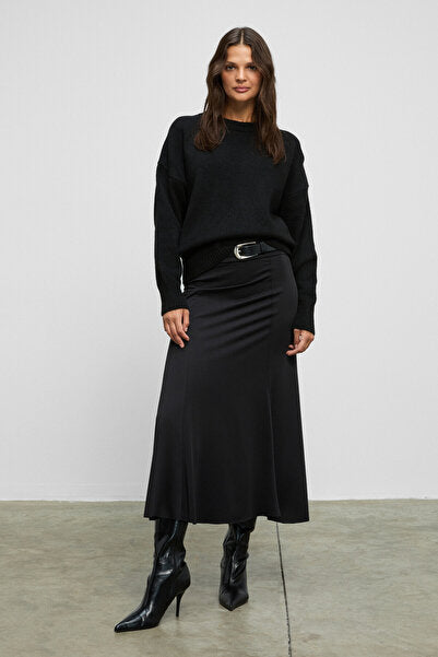 JE VEUX Women's Stretchy Fabric Long Black Skirt with Stitching Detail